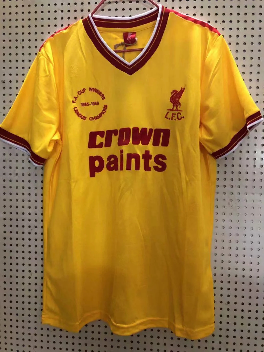 1985-1986 Season Liverpool Away Yellow Color Football Retro Jersey