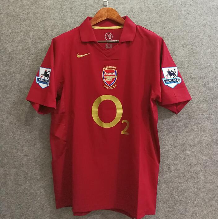 2005-2006 Season Arsenal Home Red Color Football Retro Jersey