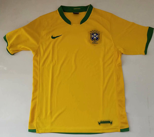 2006 Season Brazil Home Yellow Color Football Shirt Top Thailand Quality Brazil Retro Jersey