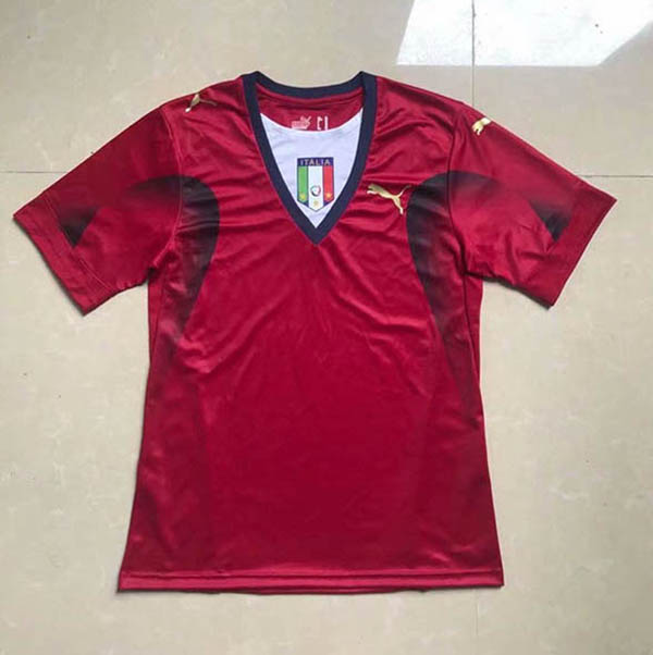 2006 World Cup Italy Goalkeeper Red Color Football Shirt Top Thailand Quality Italy Retro Jersey