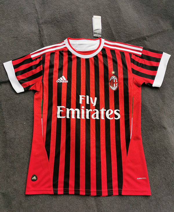 2011-2012 Season AC Milan Home Red-Black Color Football Shirt Top Thailand Quality AC Milan Retro Jersey